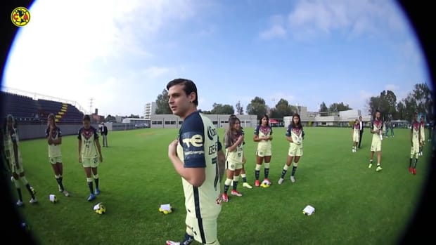 Behind the scenes: Club América’s anniversary photo